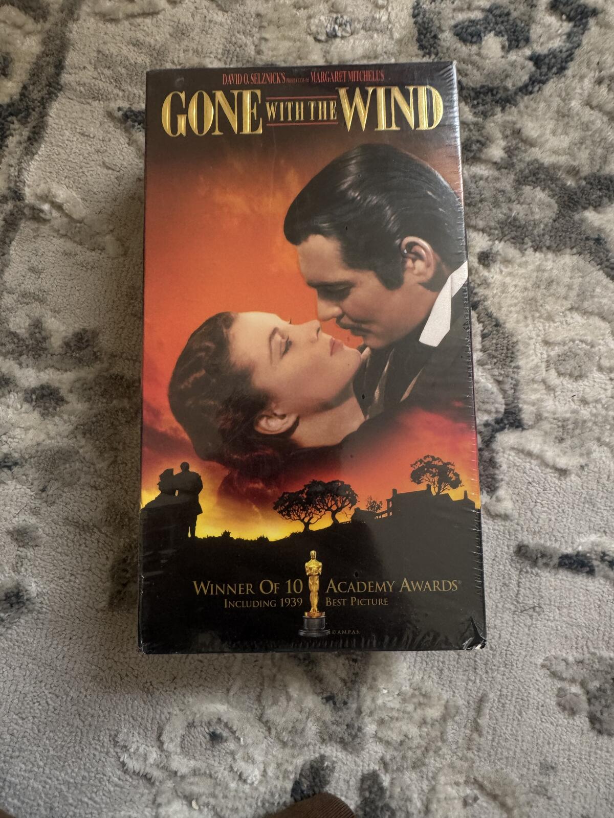 Gone with the Wind VHS Tape - Classic Movie